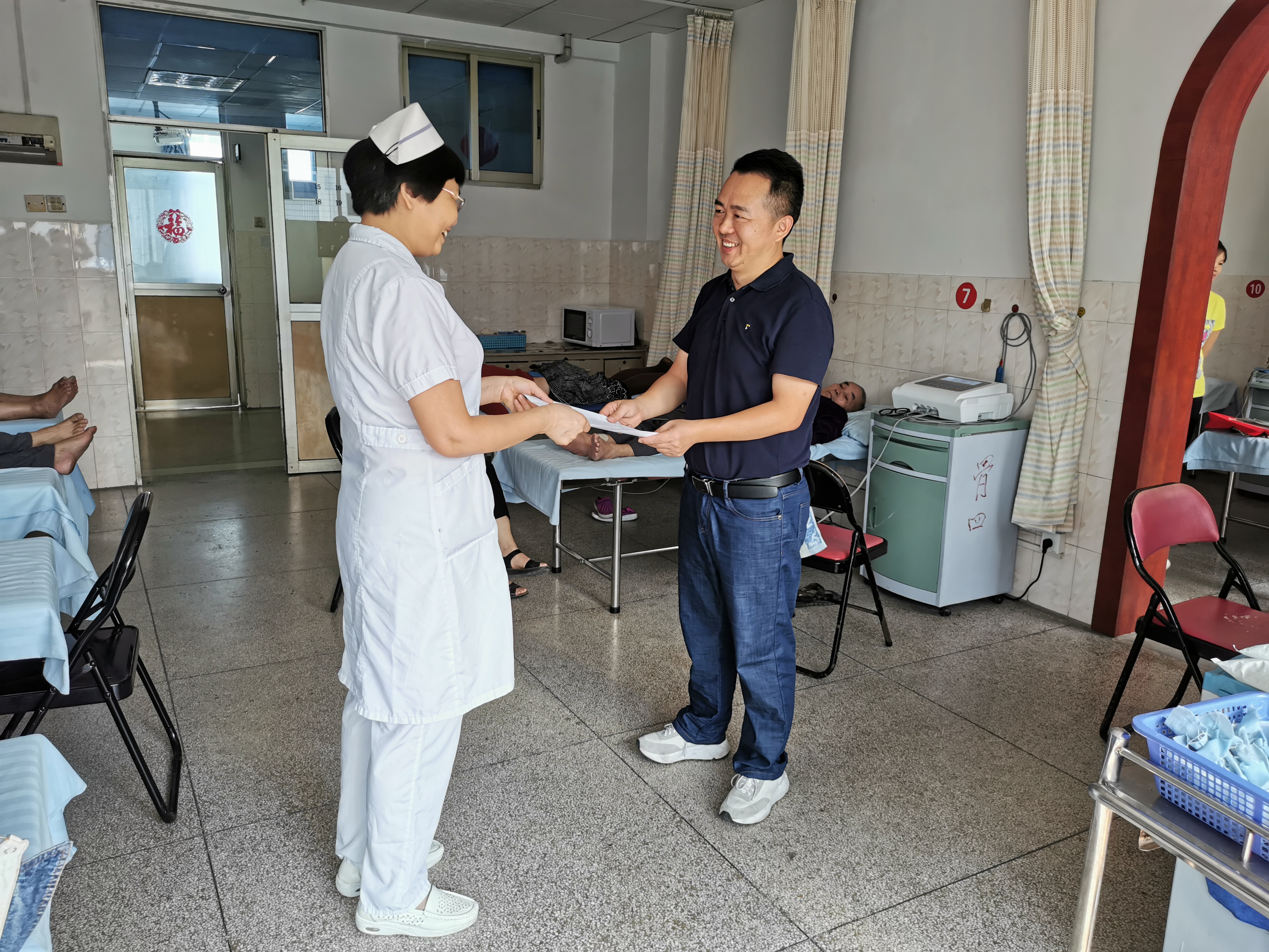 專業(yè)護(hù)理助康復(fù) 暖心服務(wù)促和諧——漳州市中醫(yī)院骨傷康復(fù)護(hù)理組踐行初心，打造融洽醫(yī)患關(guān)系