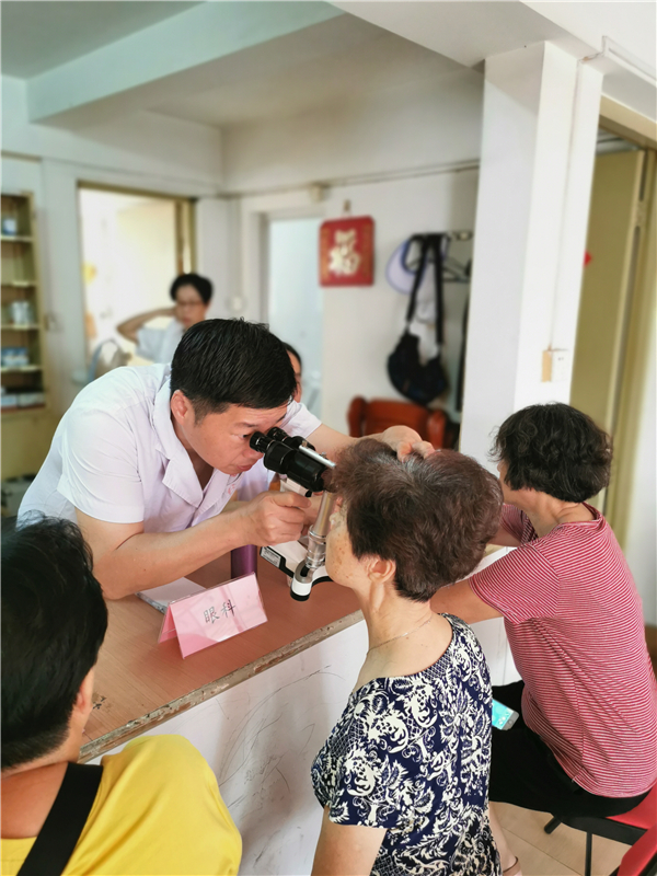 敬老傳統(tǒng) 代代相傳— —重陽節(jié)漳州市中醫(yī)院在行動