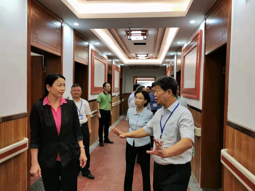 漳州市副市長吳衛(wèi)紅一行蒞臨我院調(diào)研指導(dǎo)