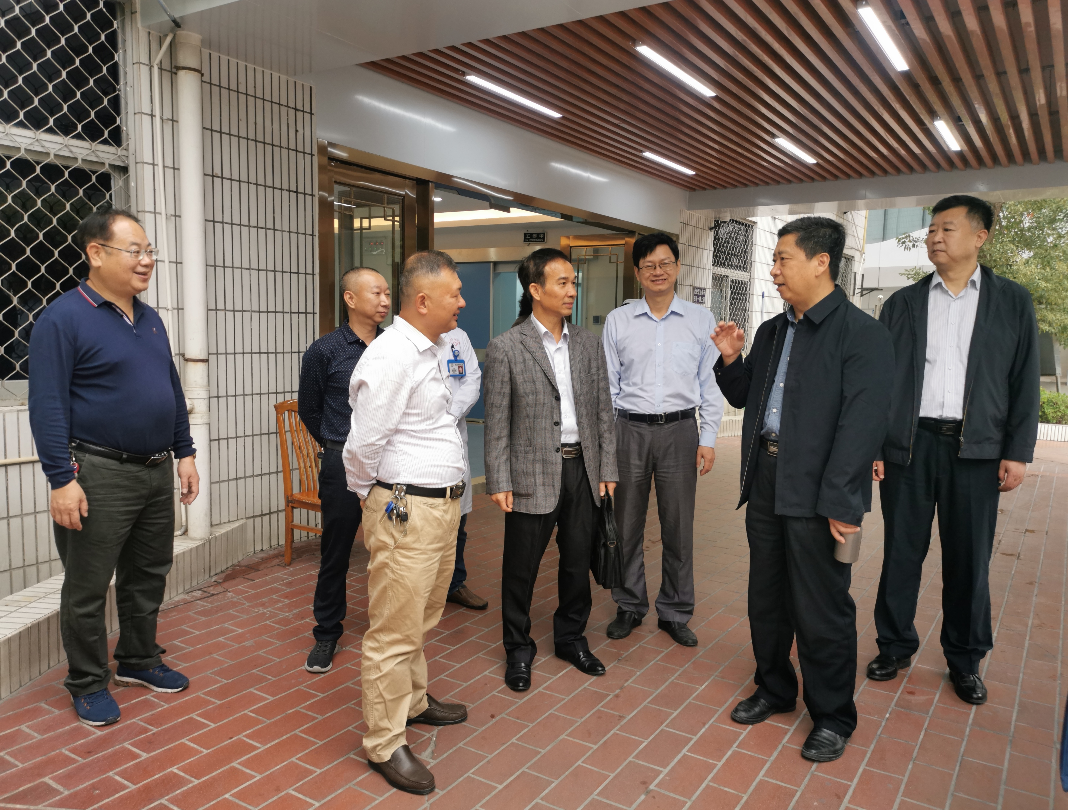 山東省衛(wèi)健委考察團(tuán)蒞臨我院考察衛(wèi)生應(yīng)急工作