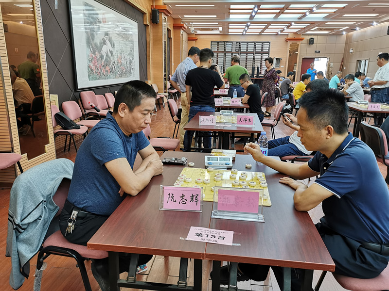 健身你我他，奮進(jìn)新時(shí)代