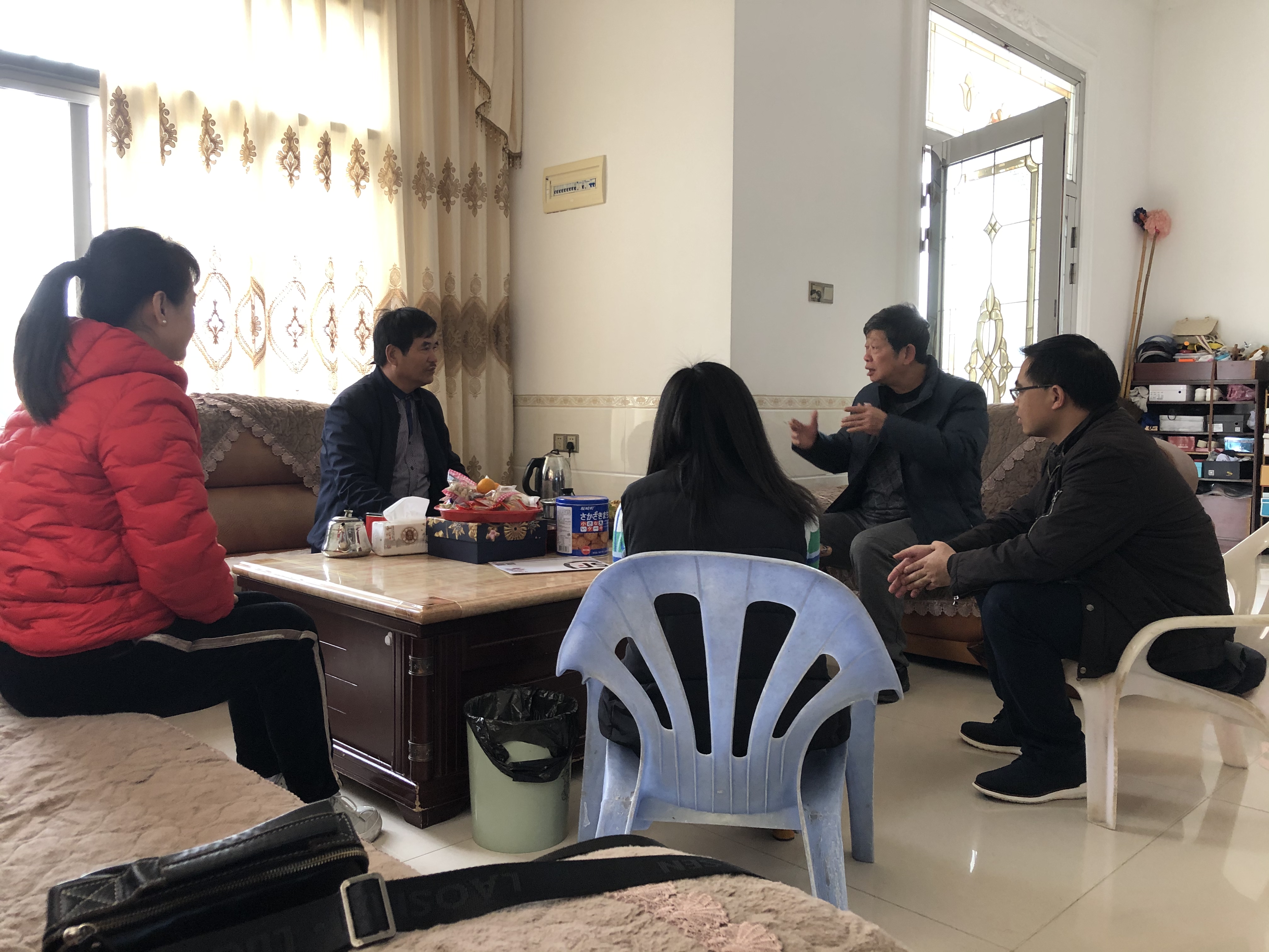 后方交給我們，白衣戰(zhàn)士請(qǐng)放心——漳州市中醫(yī)院領(lǐng)導(dǎo)慰問(wèn)援助武漢護(hù)理人員親屬