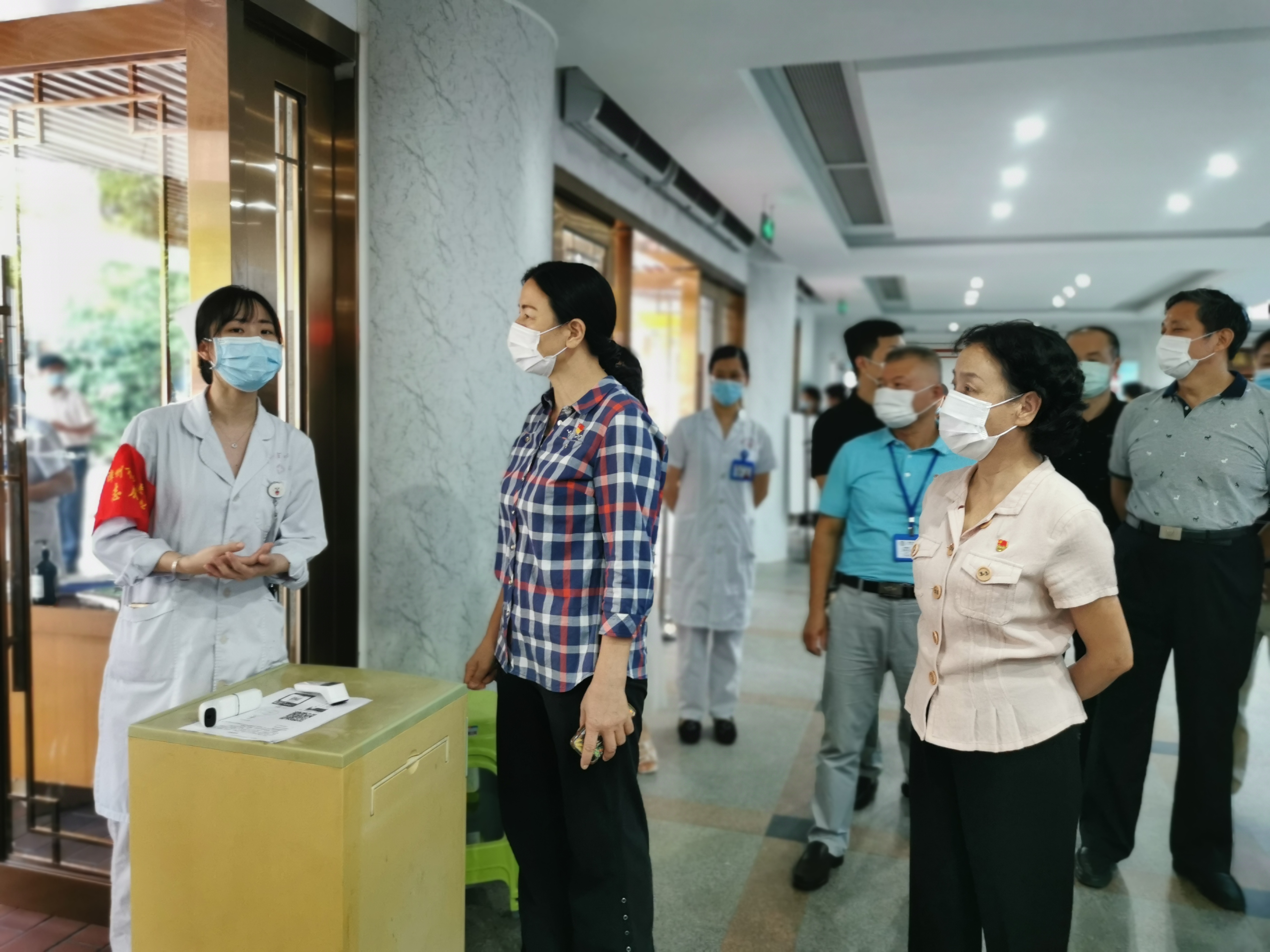 吳衛(wèi)紅副市長(zhǎng)蒞臨我院督導(dǎo)檢查全國(guó)文明城市創(chuàng)建工作