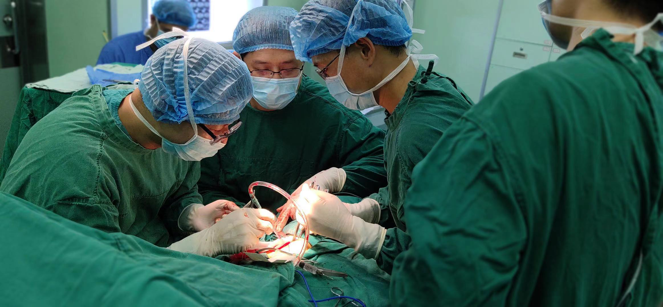 “不死癌癥”股骨頭壞死患者治療新希望