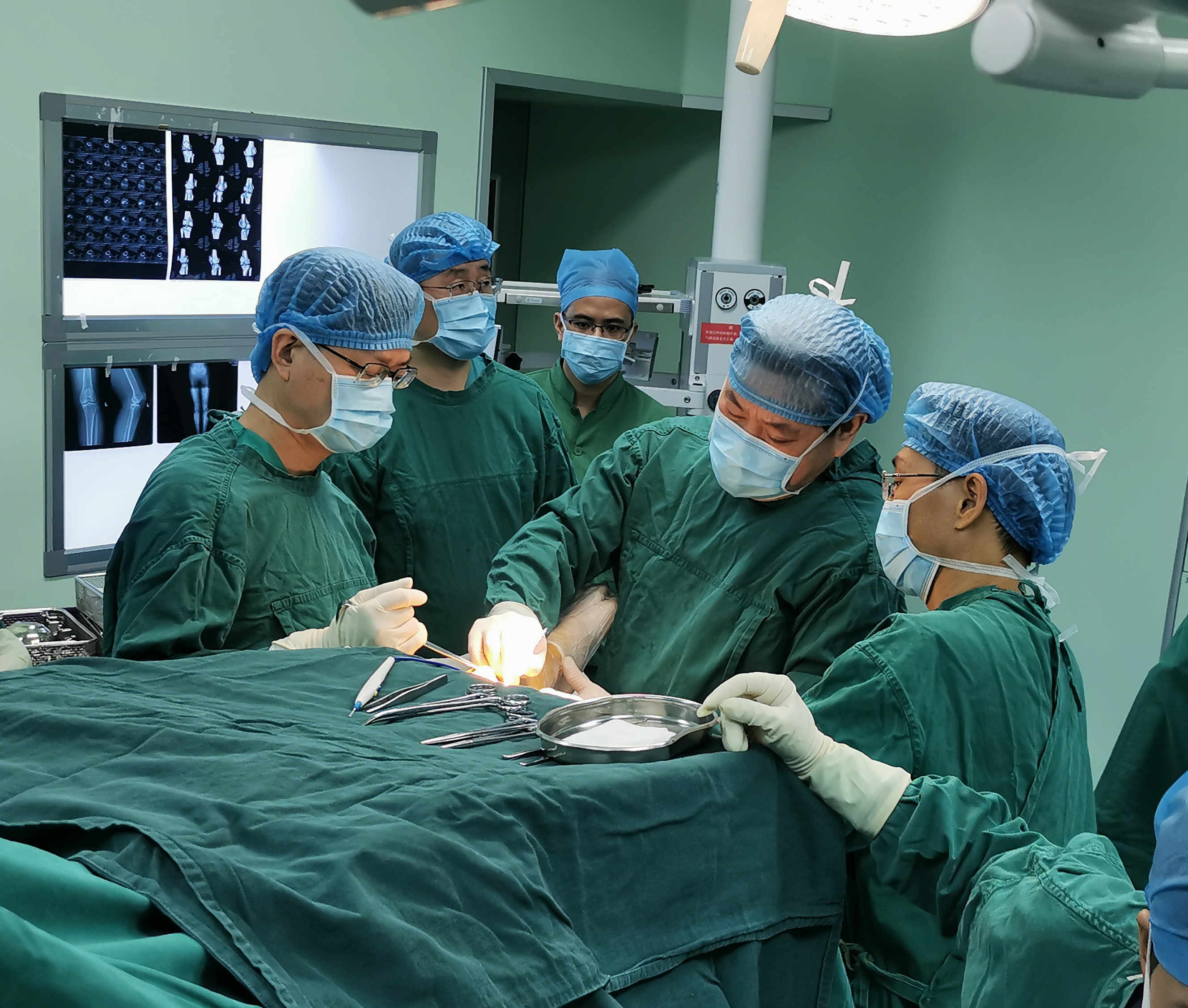 2022年首場新“膝”望單髁論壇在我院成功舉辦