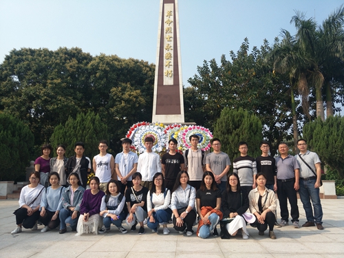 清明追思&middot;緬懷先烈憶忠魂 -------漳州市中醫(yī)院清明烈士陵園掃墓活動