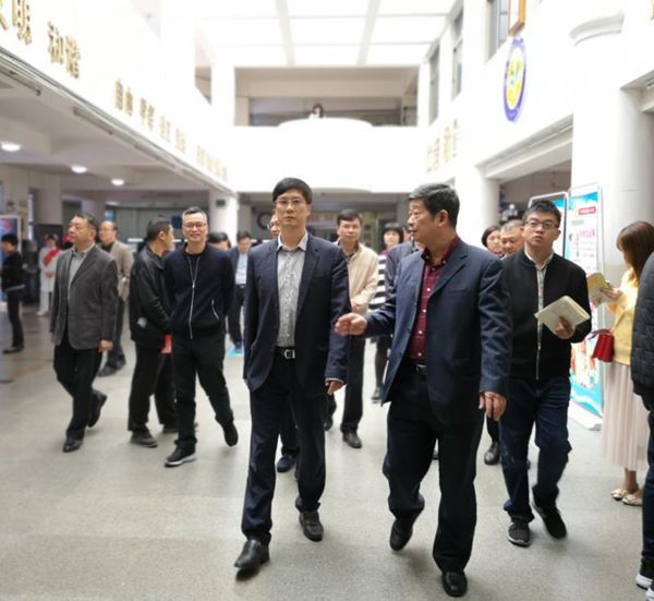 漳州市副市長(zhǎng)蘭萬(wàn)安蒞臨我院調(diào)研指導(dǎo)工作