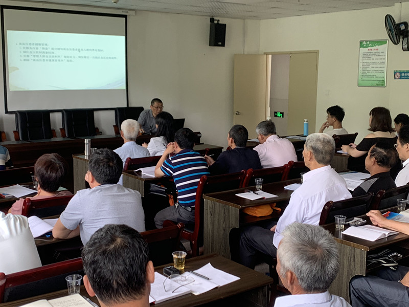 真情服務(wù)  義診惠民